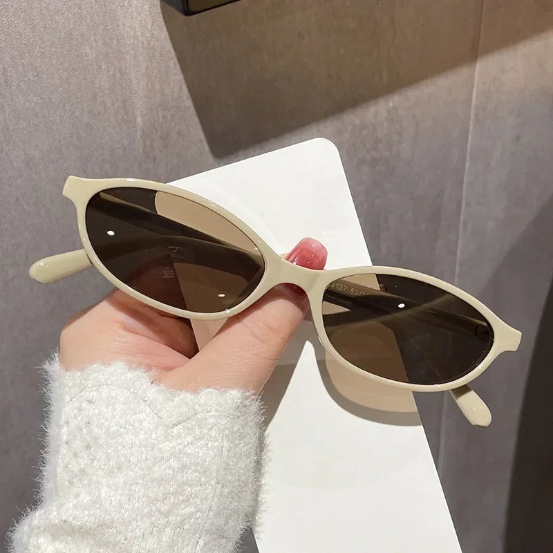 New Retro Sexy Cat Eye Sunglas - Vintage Fashion Glasses recension och pris