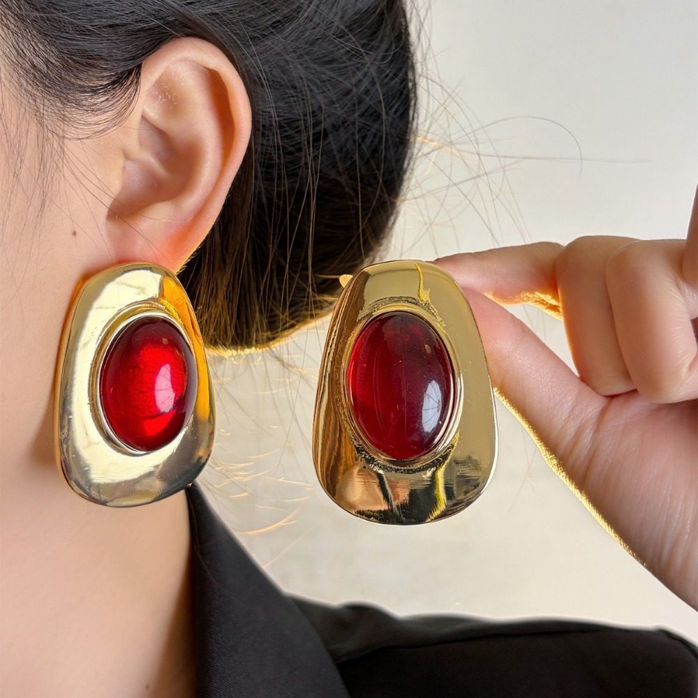 Fashionable Retro Style Earrin - Vintage Fashion Photographers recension och pris