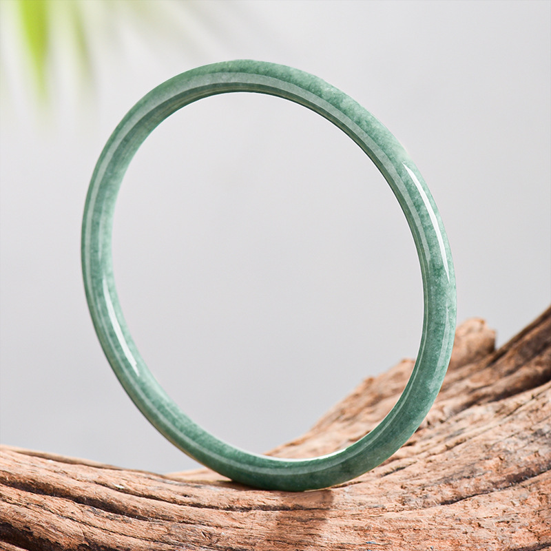 Natural Burmese Jadeite Bracel - Usa Vintage Fashion recension och pris