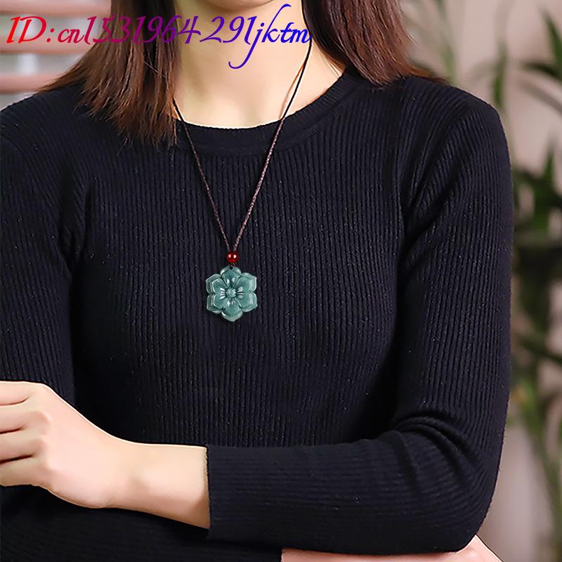 Burmese Jadeite Flower Pendant - Usa Vintage Fashion recension och pris